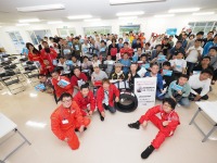 太田哲也氏によるサーキットドライビングスクールを開催…教習車は新型Cクラスなど 画像