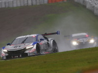 【SUPER GT 第4戦】スポーツランドSUGOは霧と雨…予選は決勝日の朝に実施 画像