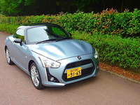 【ダイハツ コペン ローブ CVT 試乗】開けても閉めてもかっこよくなくちゃ…岩貞るみこ 画像