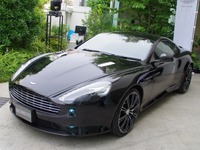 アストンマーティン DB9 カーボンブラック/ ホワイト 日本発売…誕生10周年を祝う 2349万5000円から 画像