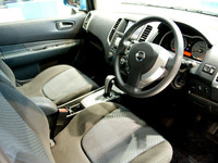 【日産 ウイングロード 新型発表】iPod は室内デザインの革命である!! 画像