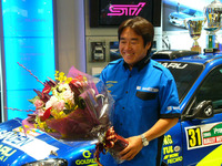 【PCWRC】最初に無線で話したのは娘でした---新井選手凱旋 画像