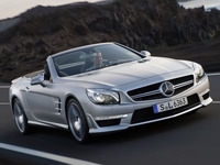 メルセデスベンツ SL63 AMG、585psに進化…ラインナップで装備充実 画像