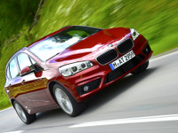 BMW 2シリーズ アクティブツアラー、公式写真を大量入手…初の横置き、FF、MPVセグ［写真蔵］ 画像