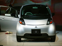 【東京モーターショー05】三菱 i の“渋さ”、わかったかな? 画像