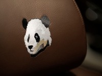 【成都モーターショー14】ロールスロイスにパンダと笹の葉? 中国専用 ゴースト 画像