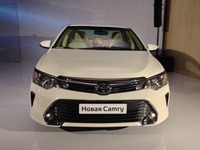 【モスクワモーターショー14】トヨタ カムリ 改良新型、先行公開…表情一新 画像