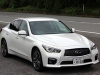 クラリオン、アクティブレーンコントロール用車線検出カメラで日産から表彰 画像