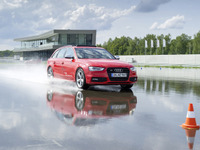 アウディ、独に「ノイブルク」開業…顧客体験とモータースポーツ開発の複合施設 画像