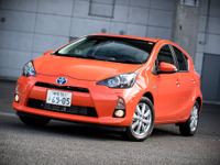 新車販売、アクア が2か月連続のトップ…8月車名別 画像