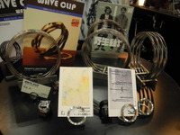 【ギフトショー14】部品メーカーが作ったバネ、クリップとして美術館の売店で人気 画像