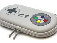 懐かしくて思わずほっこり…90年代風味のPS Vitaコントローラー用ポーチ 画像