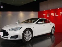 【テスラ モデルS 日本納車開始】ナビゲーションのアップデートを予告…日本の地図に対応 画像