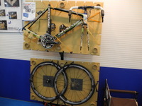【国際物流総合展14】世界初の自転車輸送ケース、強化段ボールで傷がつかず 画像