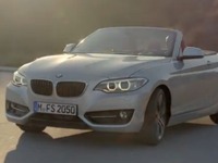 BMW 2シリーズ に カブリオレ…優れた性能や機能性を見る［動画］ 画像