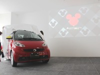 【スマート フォーツー ed ディズニー仕様 発表】夢と魔法に包まれた特別なスマート 画像