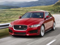 【パリモーターショー14】ジャガーの新型セダン XE…2.0ディーゼルはジャガー史上、最高の燃費 画像