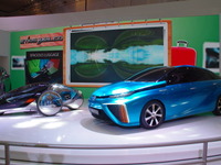 【ジャカルタモーターショー14】トヨタ“未来を創る”コンセプトにFCV、スポーツカー公開 画像