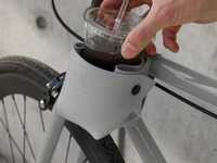 コーヒーカップに便利、小物入れとしても使える自転車用ドリンクホルダー 画像