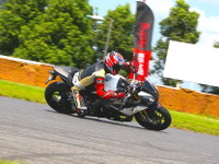 【アプリリア トゥオーノ V4R APRC 試乗】単なる“カウルレス”ではない、スーパースポーツ直系の走り…和歌山利宏 画像