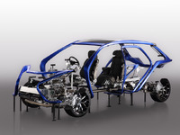【パリモーターショー14】アイシングループ3社、ハイブリッド車向けソリューションを欧州自動車メーカーにアピール 画像