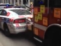 カナダのビル火災現場、消防車の取った大胆行動［動画］ 画像