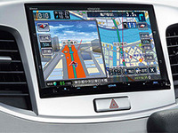 ケンウッド彩速ナビ、8インチモデルがワゴンR専用ディーラーOPに採用 画像