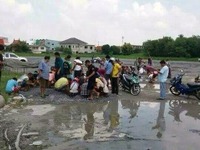 バンコクの駐車場に「金塊」？　住民が連日殺到 画像