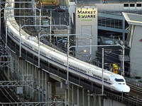 【新聞ウォッチ】東海道新幹線開業50年、地球5万周分、列車死亡事故ゼロ 56億人を運ぶ 画像