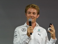 高級時計IWCシャフハウゼン、F1ニコ・ロズベルグモデルを披露 画像