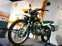 最新のオフロード白バイを激写…ヤマハ セロー250 ベースの災害用車両［写真蔵］ 画像