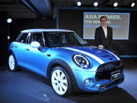 【MINI ハッチバック 5ドア 発表】ファンイベントでアジア初公開…ロカ本部長「新しいユーザーに向けて」 画像