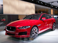 【パリモーターショー14】ジャガー XE ついに公開…先進アルミ技術採用のスポーツセダン［詳細画像］ 画像