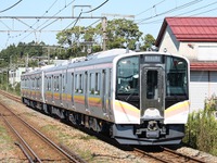 新潟地区の新型電車「E129系」、試運転始まる 画像