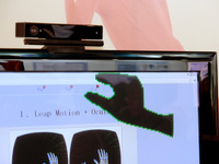【CEATEC 14】“つまむ”動きを実現できるモーションセンサー…もうマウスは不要？ 画像
