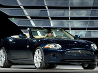 【デトロイトモーターショー06】ジャガー、新型 XKの価格発表 画像