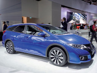 【パリモーターショー14】ホンダ シビック、2015年型を初公開…内外装をイメージチェンジ 画像