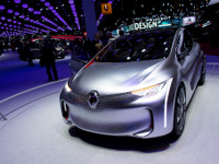 【パリモーターショー14】ルノー EOLAB コンセプト、燃費は100km/リットル［詳細画像］ 画像