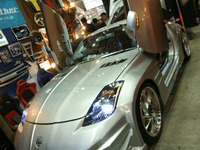 【東京オートサロン06】素材と質感でインテリアをゴージャスに…ロブソンレザー 画像