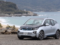 【カーオブザイヤー14 選考コメント】これまでのEVと一線を画す BMW i3 に10点…西川淳 画像
