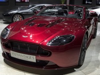 【パリモーターショー14】アストンマーティン V12 ヴァンテージS に ロードスター …歴代最強オープン 画像