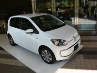 【VW e-up!/e-ゴルフ 発表】庄司社長「あくまでも既存のモデルにこだわっている」 画像