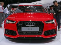 【パリモーターショー14】アウディ の最速ワゴン、RS6アバント に改良新型…560hpツインターボ継続 画像