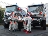 【ダカールラリー15】日野 市橋社長「トラック部門の総合上位を狙う」 画像