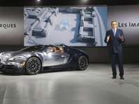 【パリモーターショー14】ヴェイロン 次期型、「再び世界最高峰の自動車に」…ブガッティ 社長 画像