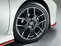 日産 ノート NISMO、新車装着タイヤにブリヂストン POTENZA 画像