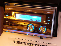 根強い人気を保つ2DINレシーバーの新型---カロッツェリア 画像