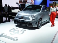 【パリモーターショー14】アバルト500 に最強の「695ビポスト」…2014年生産分を完売 画像