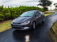 【NHTSA】クライスラー 200 新型、衝突テストで最高評価の5つ星 画像