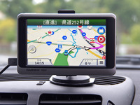【GARMIN nuvi 3595 インプレ前編】ナビがスマホに近づいたら何が起きるか 画像